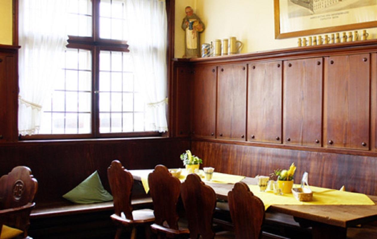 Traditionsgasthof Gruener Baum 巴特司塔福斯坦 外观 照片